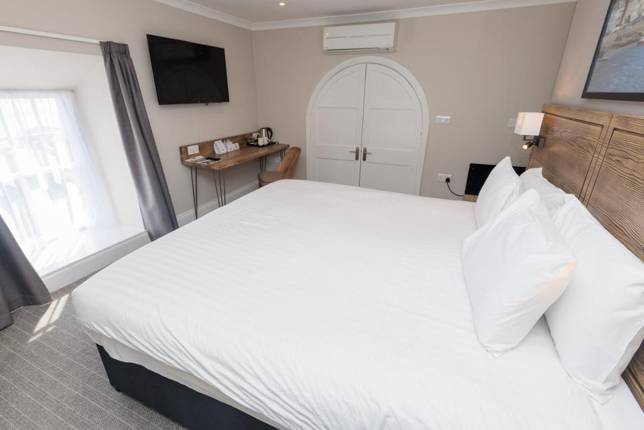Dovey Inn Aberdyfi Buitenkant foto